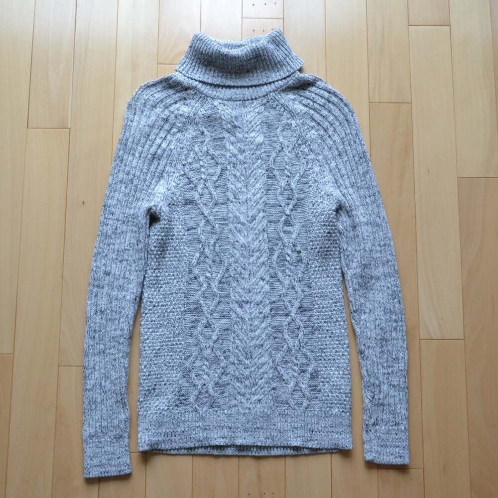 NWT Express Knit Turtleneck Sweater Gray Size XS